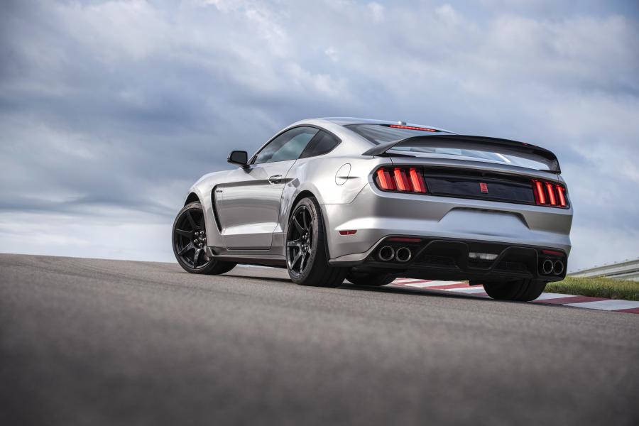  Shelby GT350R 2019 года  (фото 5 из 8)